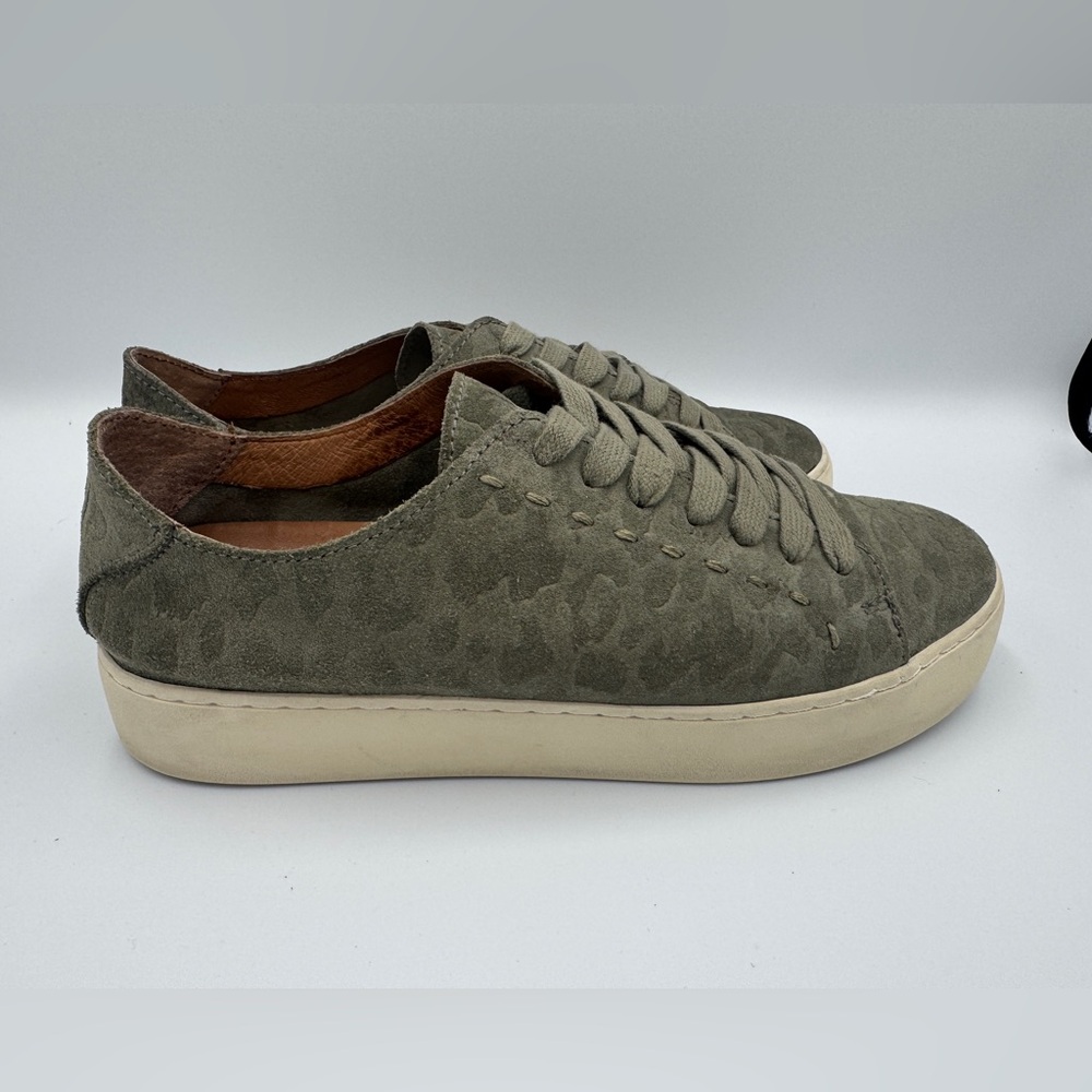 Frye Women’s Lena Low Lace Suede Sneaker, Olive Green, SIZE: 7 - Picture 5 of 12